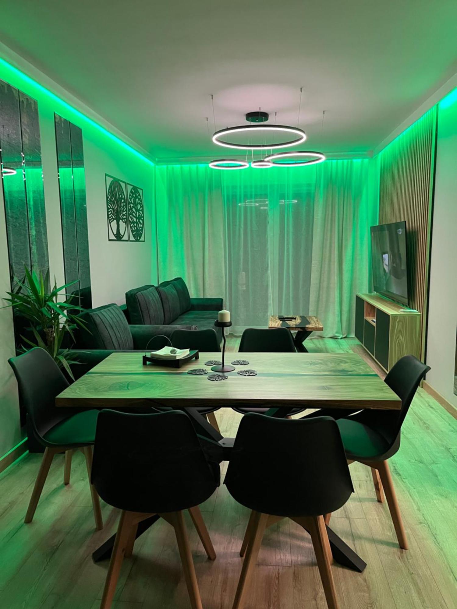 Jesionowe Apartamenty Nad Odra, Stare Miasto, Sauna W Jednym, Klimatyzacja , Garaz Podziemny 0 Zl, Odra River , Old Town, New Building, Air Conditioning, Sauna-One, Underground Garage Free Wroclaw Exterior photo